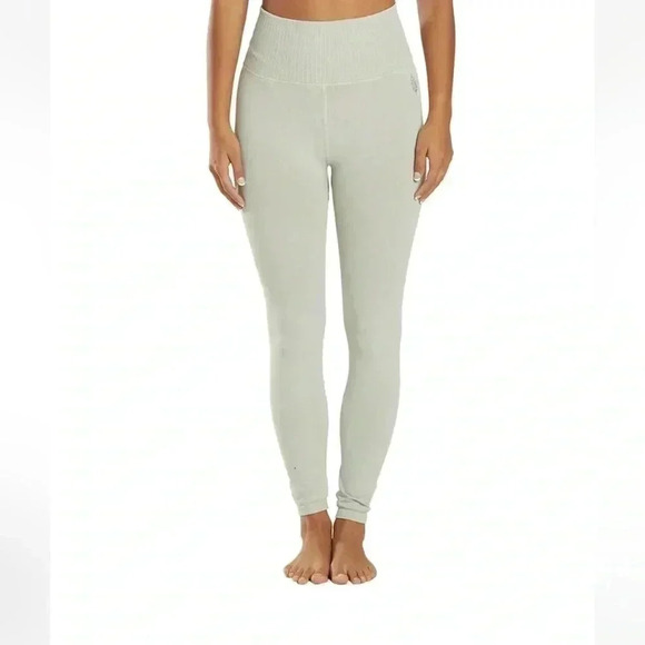 NWOT FREE PEOPLE  Good Karma Yoga Leggings XS/S - Picture 1 of 8